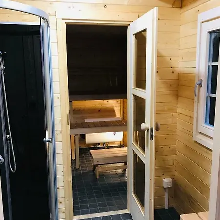 Saunaga Suvemaja Haapsalus Puhkemaja
